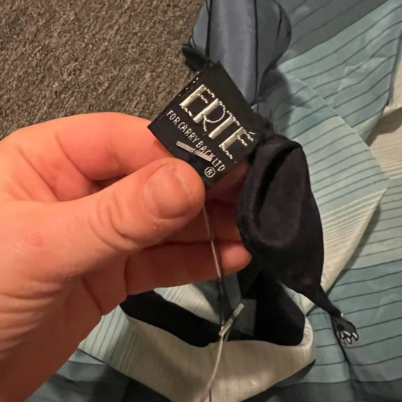 Etre Beauty and the Beast Silk Scarf - Picture 7 of 9